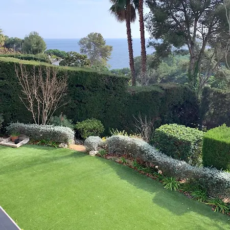 Casa Valeria Sea View بلانيس